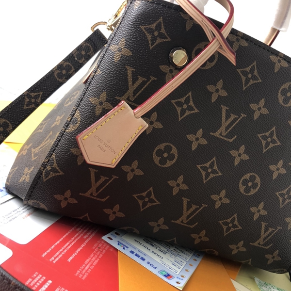 ルイヴィトンバッグ内部構造